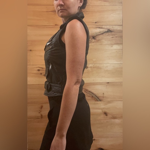 Truth + Pride Black Leather Motorcycle Vest Size M - Picture 4 of 12